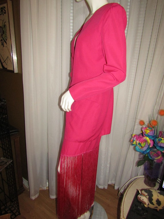 1980's or 1990's Ladies Bright PINK SUIT With Lon… - image 3