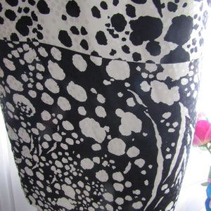 1980s' BLACK And WHITE Abstract Print Silk DRESS By Pauline TrigereNo Size Tag image 8