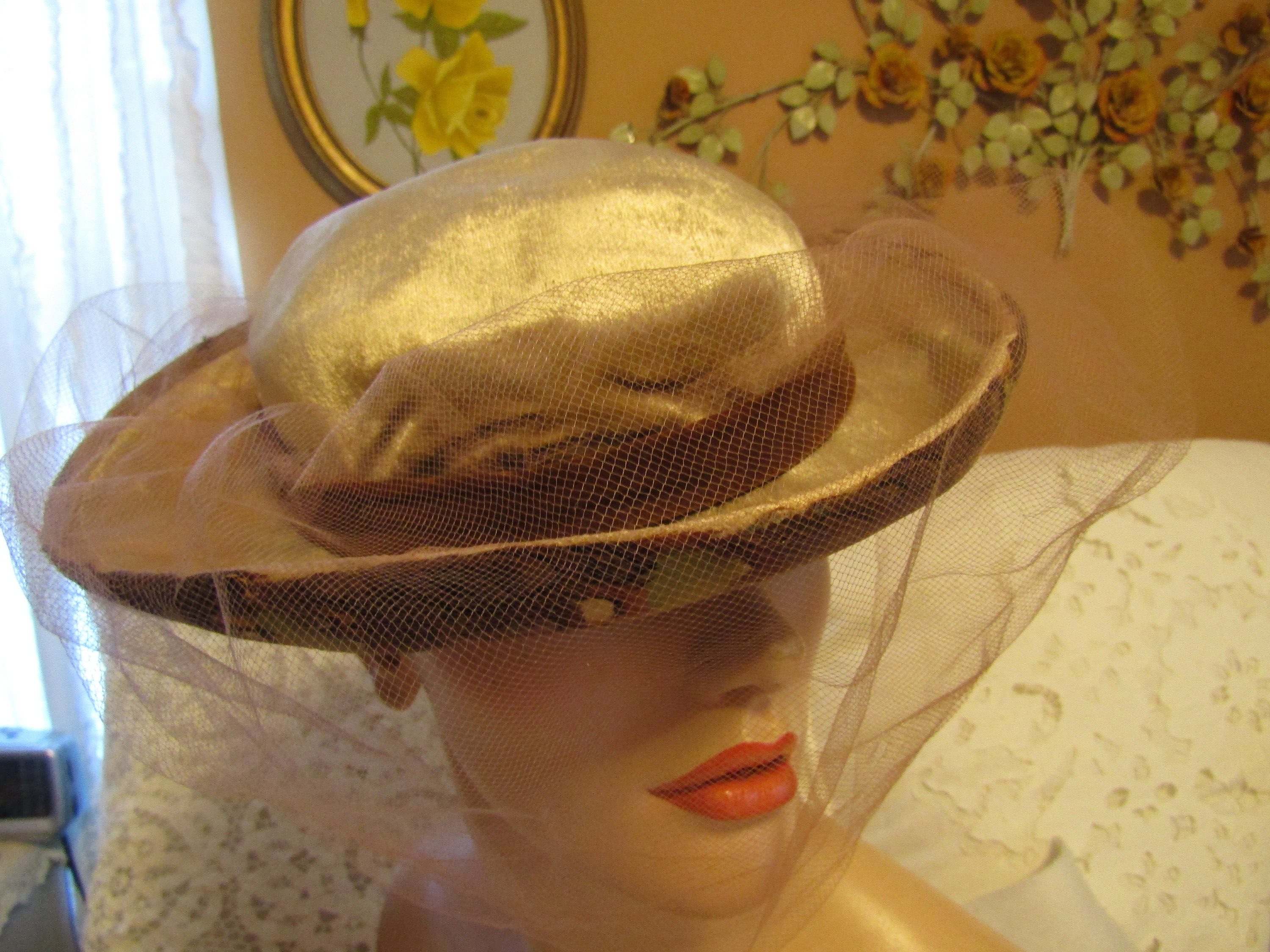 Mr. John classic new york Paris fancy feathers hat Vintage Black and White Feather and Fur Mr. John Hat Classic  main image 4