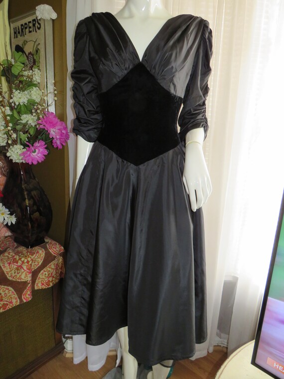 big puffy black dress CHARLI BLACK SATIN MAXI SKIRT – DISSH