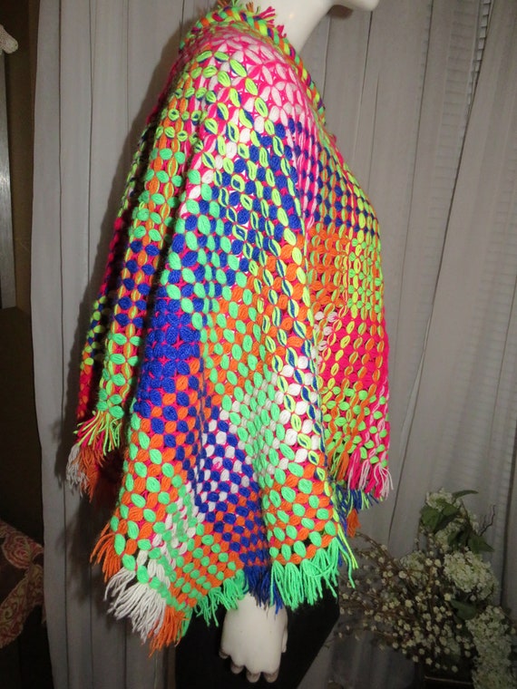 1960's/1970's Neon Bright COLORFUL Crocheted CAPE… - image 5