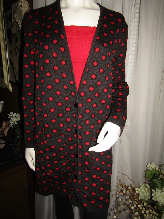 Vintage Ladies Red Dot/Smoke Gray Print SWEATER/CO