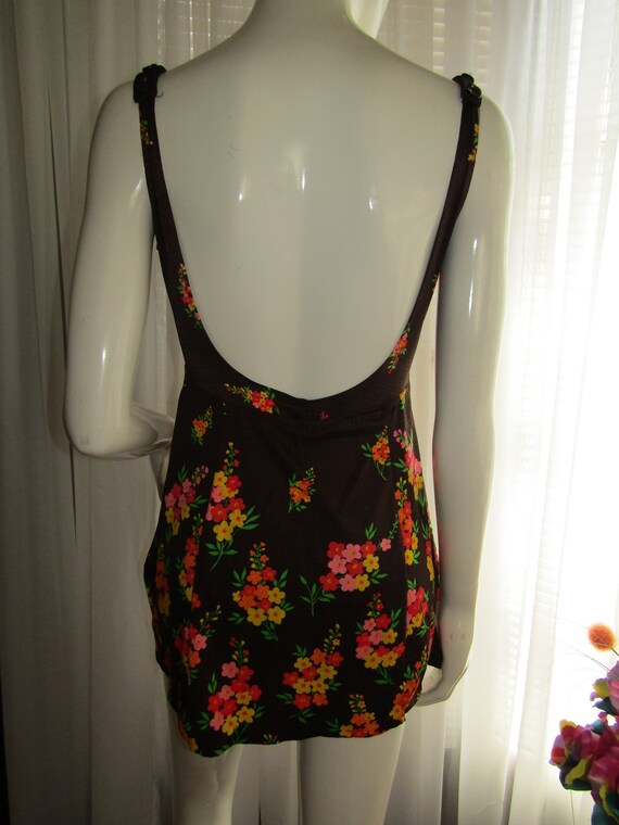 Vintage Ladies Two-Piece BROWN FLORAL Over Skirt … - image 4