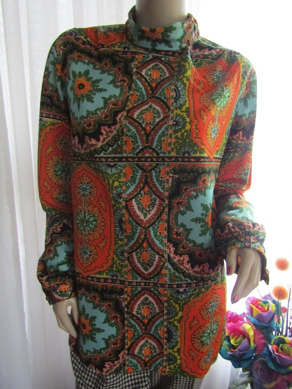 1970's/1980's Ladies COLORFUL Abstract Long Sleeve