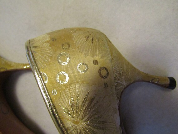 1960s' GOLD Abstract Matte Print PUMPS By Paul Sh… - image 5