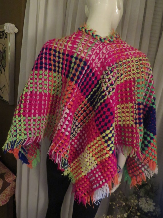 1960's/1970's Neon Bright COLORFUL Crocheted CAPE… - image 6