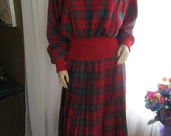 Grande robe à carreaux rouge/bleu/gris/vin des années 1980 à manches longues par Maria --- Pas d'étiquette de taille