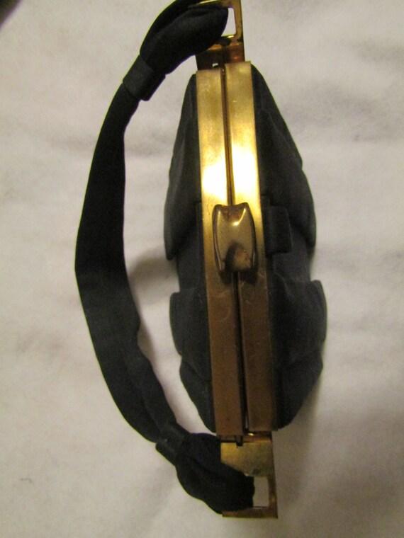 1940's /1950's Ladies BLACK And GOLD Metal PURSE/… - image 4