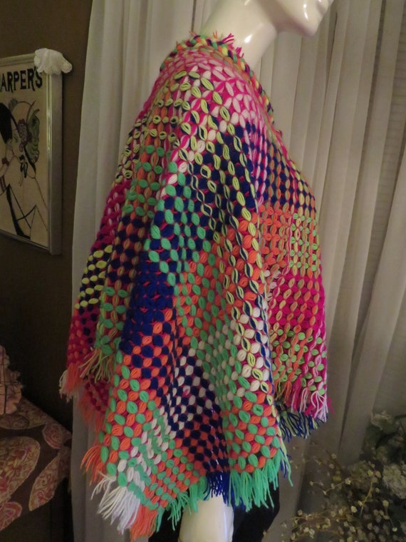 1960's/1970's Neon Bright COLORFUL Crocheted CAPE… - image 7