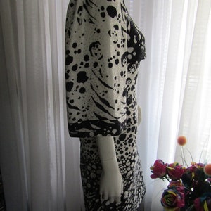 1980s' BLACK And WHITE Abstract Print Silk DRESS By Pauline TrigereNo Size Tag image 9