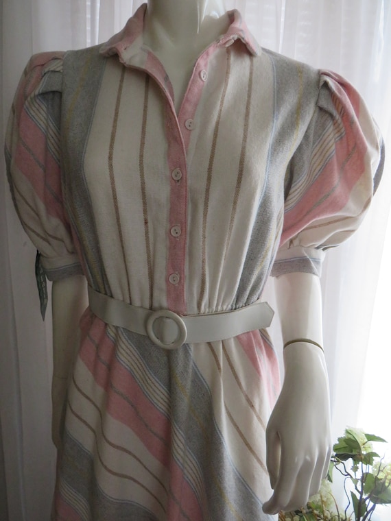 1960's Ladies STRIPED PUFF Sleeved DRESS By Pea P… - image 2