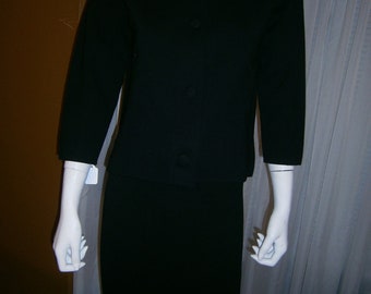 1960s' BLACK 2-Piece 100% Virgin Wool SUIT With White MINK Collar-----No Label/Size