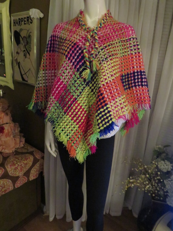 1960's/1970's Neon Bright COLORFUL Crocheted CAPE… - image 4