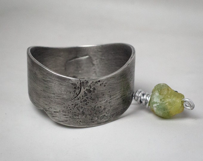 Oxidized silver metal wide bangle with green fluorite | brutalist jewelry, handmade artisan