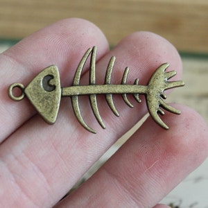 20 Fish Bone Pendants - Antique Bronze - LARGE - 42x21mm - Ships IMMEDIATELY - Jewelry Making Supplies - BC300a