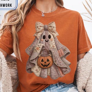 Maglietta vintage con fantasma di Halloween, maglietta con fantasma effetto patchwork, graziosa maglietta autunnale, maglietta di Halloween Comfort Colors, maglietta per la stagione spettrale