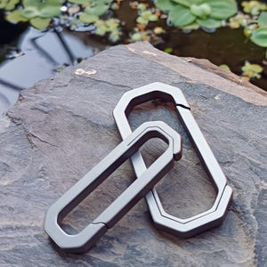 Waersen Titanium EDC Karabiner bequem Schlüsselanhänger Key Fob Metall CNC