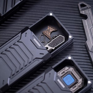 Wanersen Aluminum EDC Storage Case Magnetic Card Holder Box
