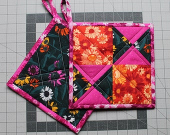 Quilted Patchwork Potholder Set, Dark Jade Green, Bright Pink, Bright Orange, Yellow, Purple and White.  Floral, Ready to ship, pot holder