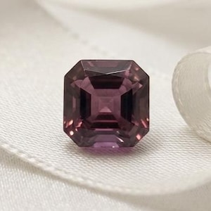 Rubí rojo cúbico de primera calidad de 25 quilates, rubí suelto, piedra preciosa de color rojo intenso, gema de inversión, material para la fabricación de joyería fina, piedra para anillos personalizados