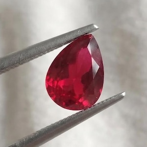 Rubino rosso autentico a taglio a pera, 10-12 carati, gemma di rubino naturale sfaccettata, ideale per anelli o pendenti, forniture per gioielleria di alta qualità, pietra preziosa