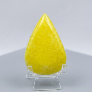 Bright golden yellow natural sapphire in pear cut style, loose gemstone ideal for ring center stone, custom jewelry making and anniversary gifts.
