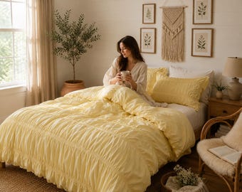 Wrinkled Soft Yellow Cotton Duvet Cover – Textured Ruffle Bedding Set – Soft Washed Boho Farmhouse Comforter Cover – Cozy Cottage Bedroom.