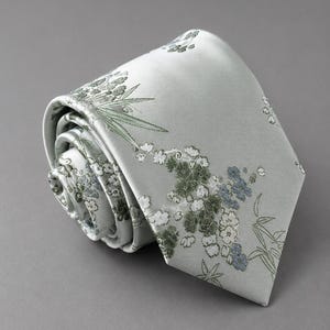 Cravatta floreale verde salvia | Cravatta jacquard botanica di lusso | Elegante cravatta da matrimonio | Regalo unisex per uomo e donna