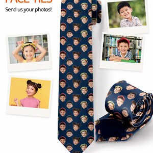Puede incluir: Una corbata azul marino con un patrón repetitivo de pequeñas caras impresas. La corbata se muestra junto a tres fotografías cuadradas de niños y el texto FACE TIES Send us your photos! impreso en naranja y negro en el lado izquierdo.