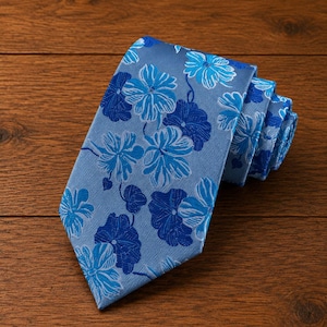 Hellblaue, bestickte Krawatte mit Blumenmuster – Unisex-Hochzeitskrawatte