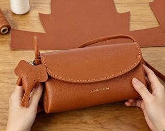 DIY Satchel Nähen Kit, Leder personalisierte Tasche, Name Gravur Valentinstag Geschenk, nähen eigenen Geburtstag Urlaub Geschenk.
