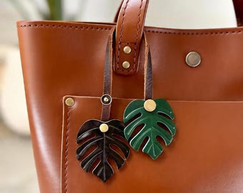 Monstera Leaf Vegan Leather Bag & Key Charm, Double Leaf Style, Retro Cute Accessory, Plant Lover Gift, Fit All Vintage Bags