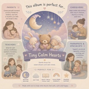Pu&ograve; includere: Una copertina di album illustrata con il titolo "Tiny Calm Hearts". L'immagine presenta una luna crescente, stelle e personaggi di animali di peluche. Il testo indica che l'album &egrave; perfetto per genitori, assistenti, insegnanti e specialisti.