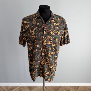 Resort Shirt – Moroccan Brand Floral Leaf Print Short Sleeve, Size M (EU 50)