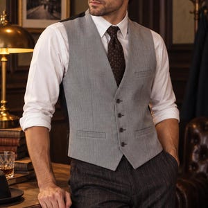 Herrgrå väst S, väst i 1920-talsstil, formell väst i ullblandning, Peaky Blinders-inspirerad, Gatsby bröllopsväst EU 46 /US 36 Som ny