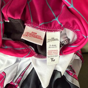 Spider-Gwen Costume for Girls | Gwen Stacy Spider Girl Suit | Age 3–4 Years (98–104 cm) image 4
