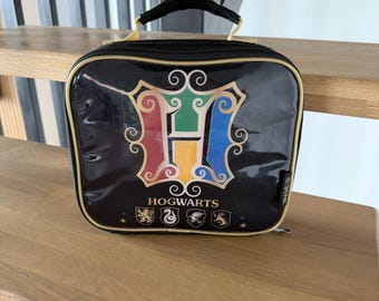 Bolsa para el almuerzo de Harry Potter y Hogwarts, color negro / Bolsa isotérmica para el almuerzo / Escudo de la escuela de magia / 23 x 21 cm