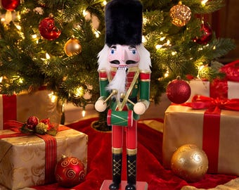 Weihnachtsfigur Nussknacker, traditionelle Soldatendekoration, klassisches Tischgesteck, Weihnachtsgeschenk für den Kaminsims