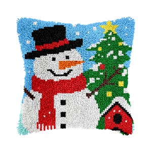 DIY Crochet Cushion Cover Kit – Cartoon Snowman (16.9 x 16.9 inches) – A Christmas Gift for Family