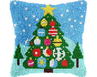 Christmas Tree Pattern Latch Hook DIY Cushion Cover Kit — Christmas Gift for Dad (Size: 16.9 x 16.9 inches)