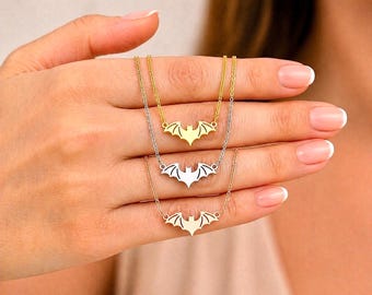 Minimalist Bat Necklace Dainty Gothic Jewelry, 18K Gold Necklace, Tiny Bat Pendant, Halloween Gift for Her, Cute Vampire Necklace