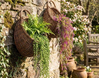 Cesto da parete in vimini fatto a mano – Decorazione rustica in stile boho per la casa (25 x 21 cm)