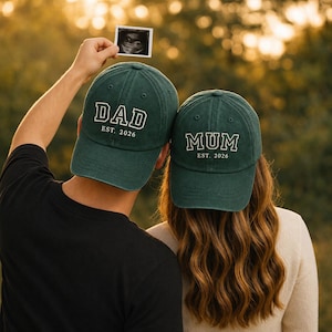 Custom Embroidered Mum and Dad EST 2026 Hat, Pregnancy Reveal Cap, Baby Announcement Gift, New Parents Baseball Hat, Father Day Gift for Dad