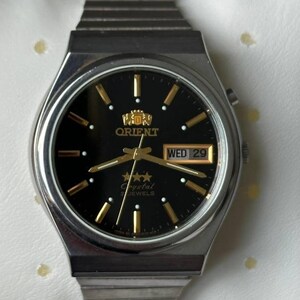 Vintage Orient 3-sterren kristal automatisch horloge – zwarte wijzerplaat dag-datum – Japans mechanisch polshorloge