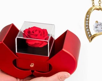 Collana con cuore d'oro e rosa stabilizzata in confezione regalo