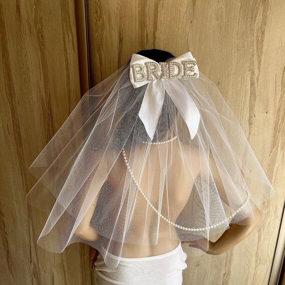 White Bride to Be Veil With Text BRIDE for Bachelorette  display picture 1