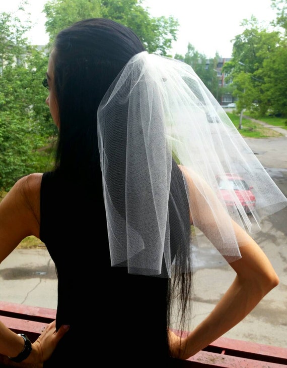 Bachelorette Party 1-tier Veil IVORY Short Length. Bridal 