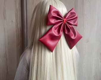 Black leather bow hair clip Hair bow Cute hair clip Bow hair accessory Cute hair clip Faux leather bow for hair Clip with bow Big hair bow