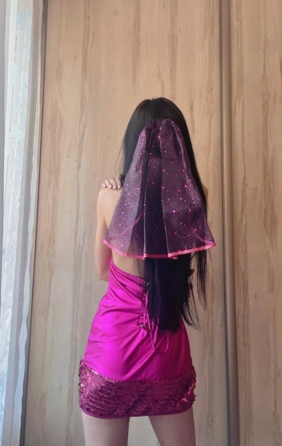 Bachelorette party Veil Black with hot pink decoration, short length. Halloween party veil, gothic party, gothic veil, hens party Veil
