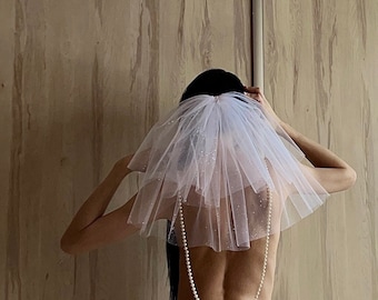 Bachelorette party Veil 2-tier WHITE/IVORY, short length. Bride veil, bachelorette veil, hen party veil, wedding, bridal veil, bride to be